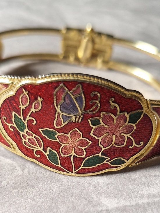 Cloisonne Jewelry - Stunning Cloisonné Hinge Bracelet in Vibrant Red with Butterfly